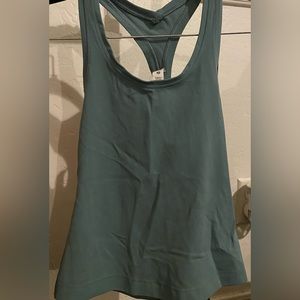 LULULEMON ATHLETICA